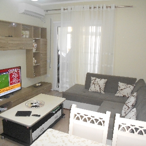 ME QERA APARTAMENT 2+1…