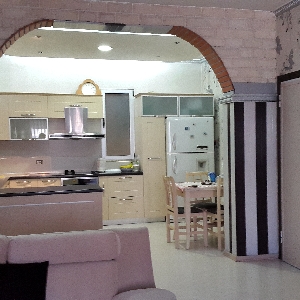 Shitet apartament ne…