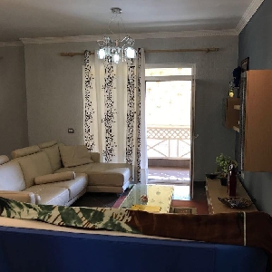 Shitet apartament 2+1…