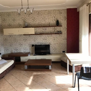 APARTAMENT 1+1 PER QIRA…