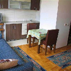 Banesa me QIRA afër…