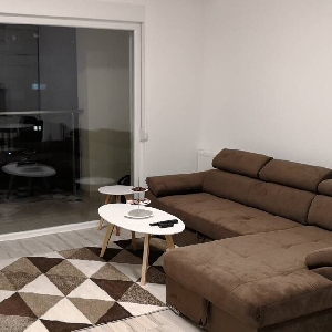 Banesë me QIRA tek…