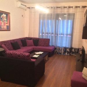 Shitet apartament 2+1…
